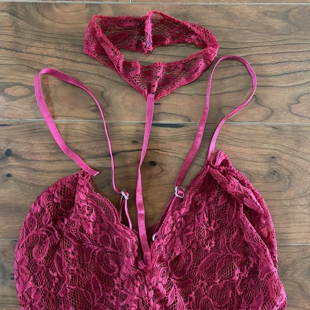 NWOT Red Lace Crossover 1 Piece Lingerie Romper with Chocker
